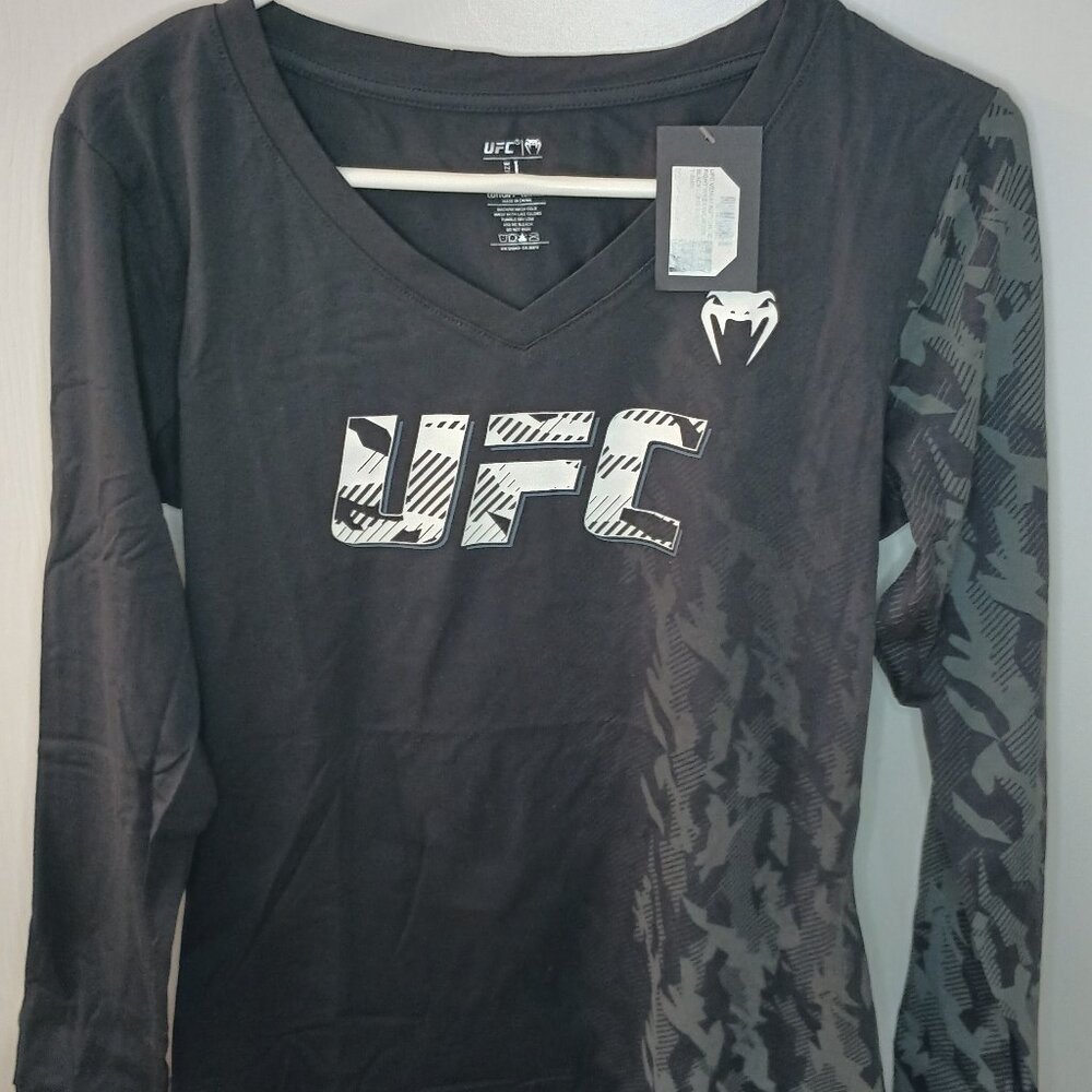 UFC Venum Authentic Fight Week Womens (L) Black & Grey Long Sleeve T-shirt